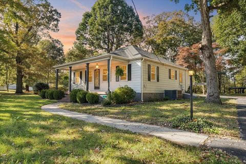 Homes For Sale - 1433 Chalk Level Rd<br/> Chatham, VA 24531