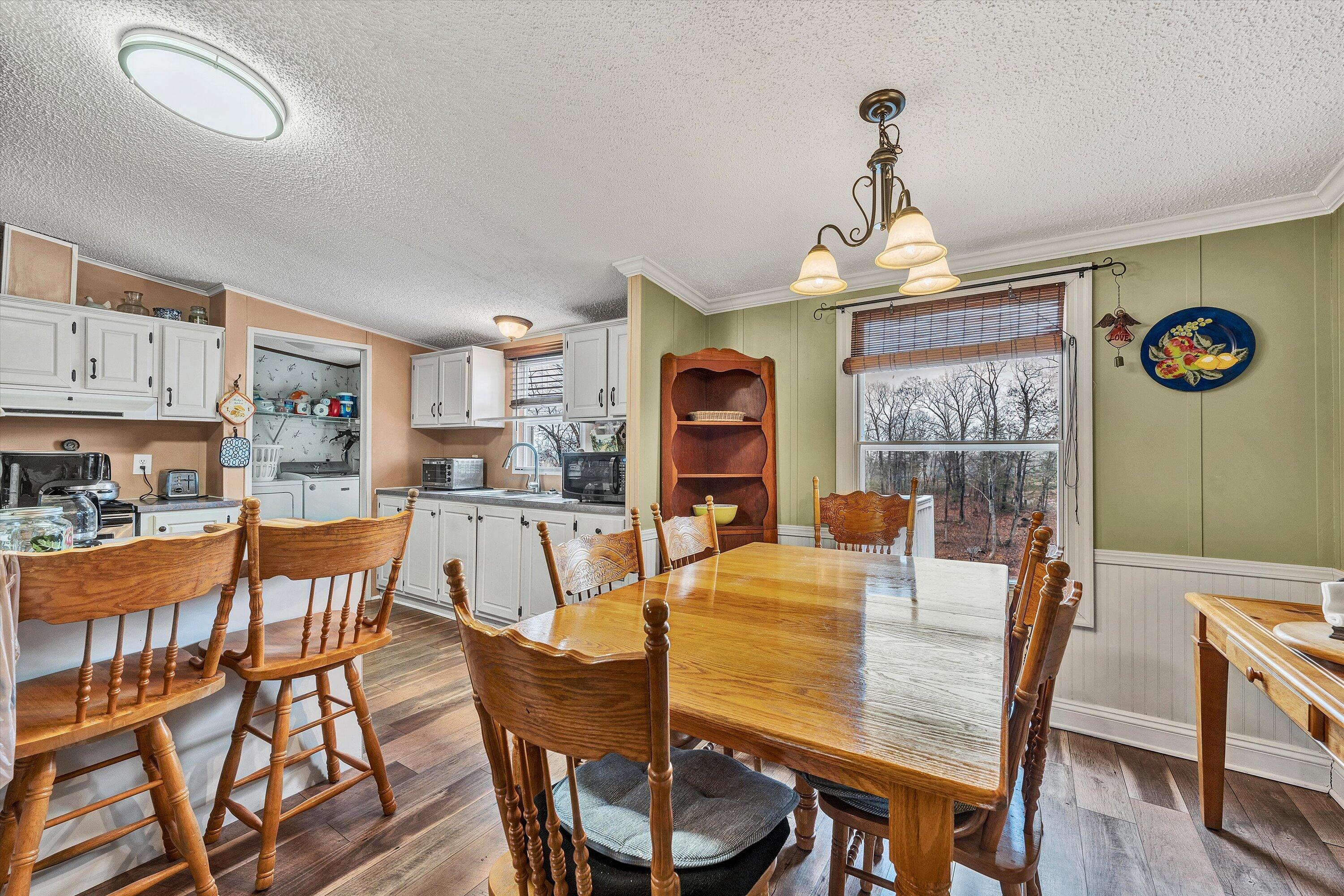 875 W Burnt Chimney Rd, Wirtz, Virginia image 5