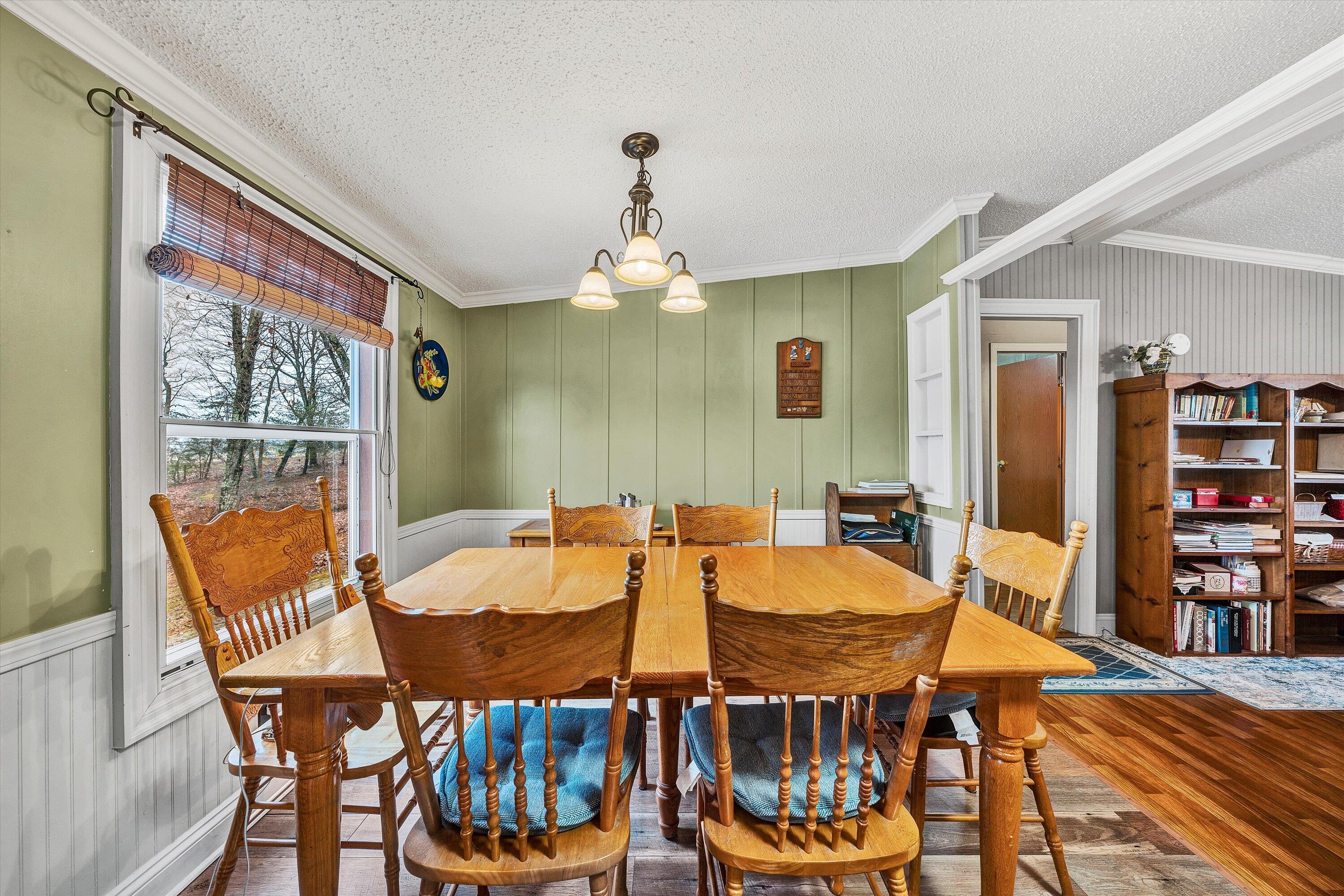 875 W Burnt Chimney Rd, Wirtz, Virginia image 6