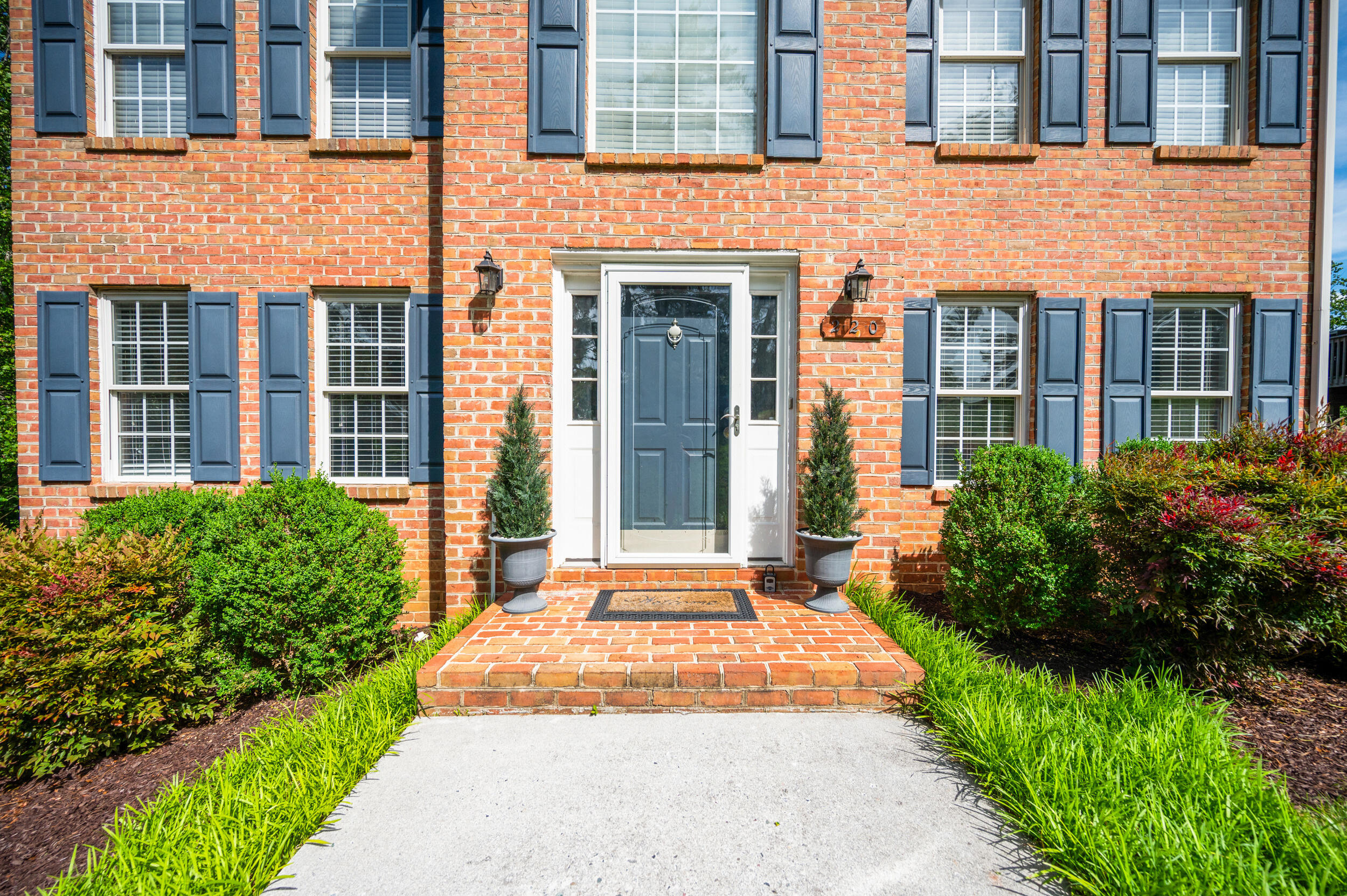 220 Bush Dr, Vinton, Virginia image 2