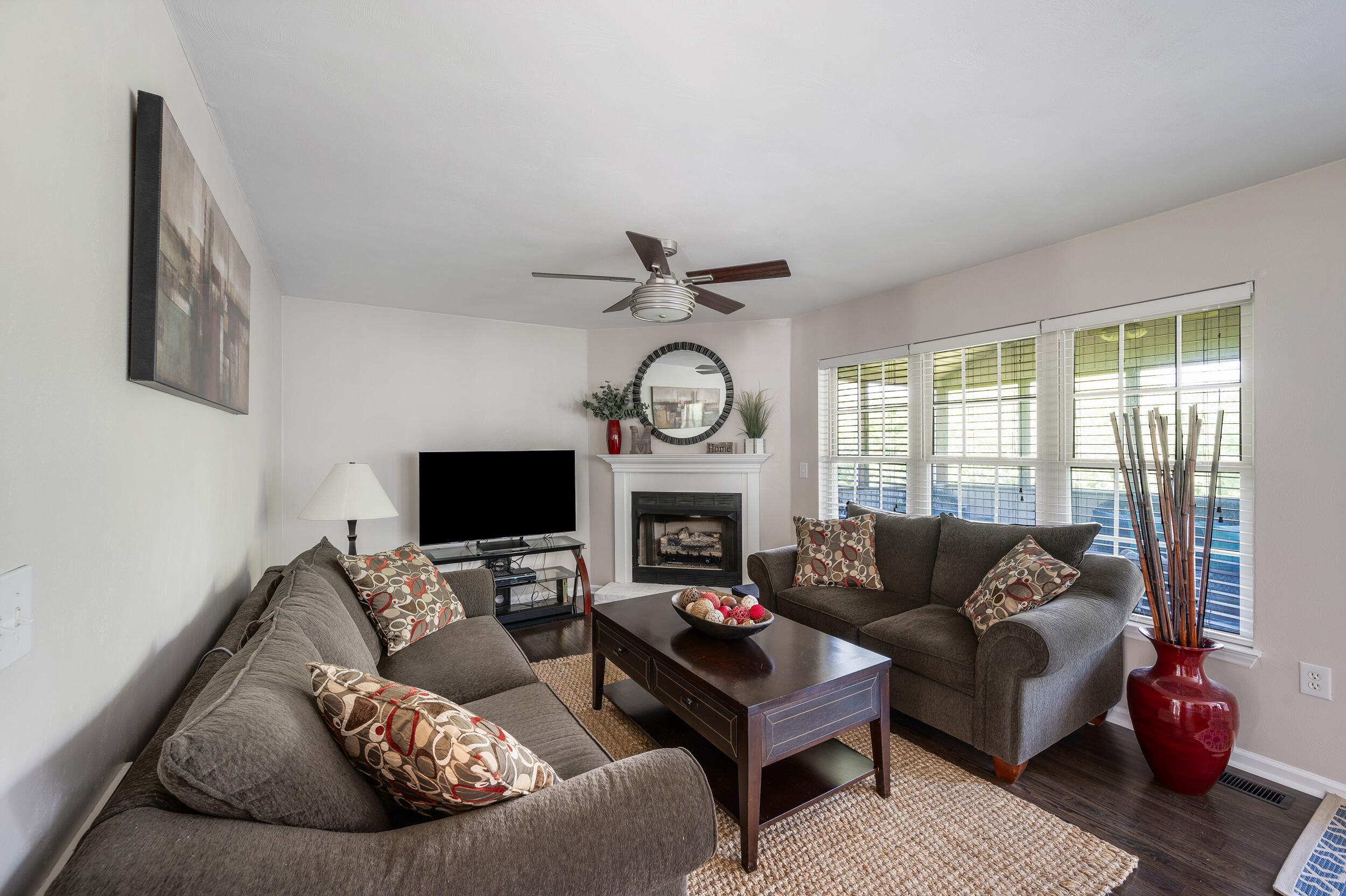 220 Bush Dr, Vinton, Virginia image 10