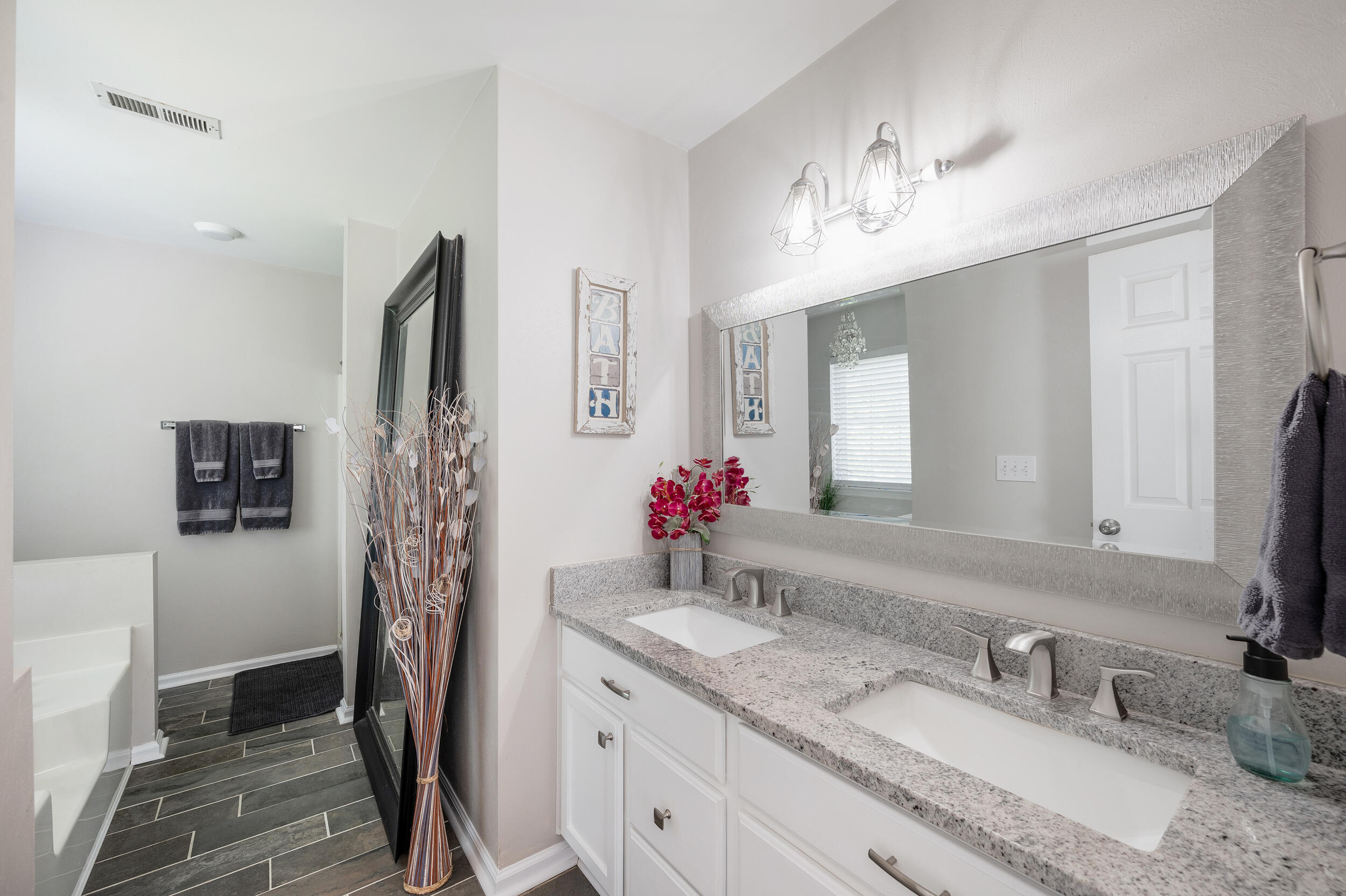 220 Bush Dr, Vinton, Virginia image 35