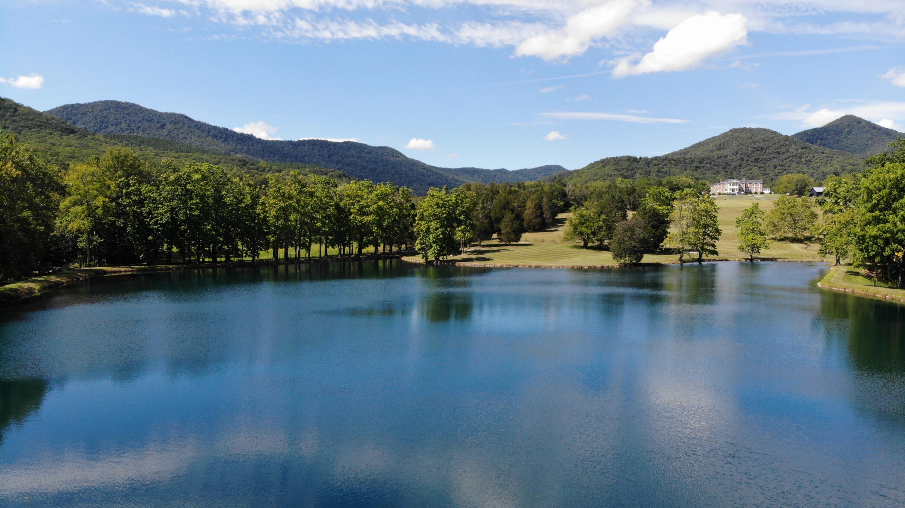 1066 Greyledge Rd, Buchanan, Virginia image 3