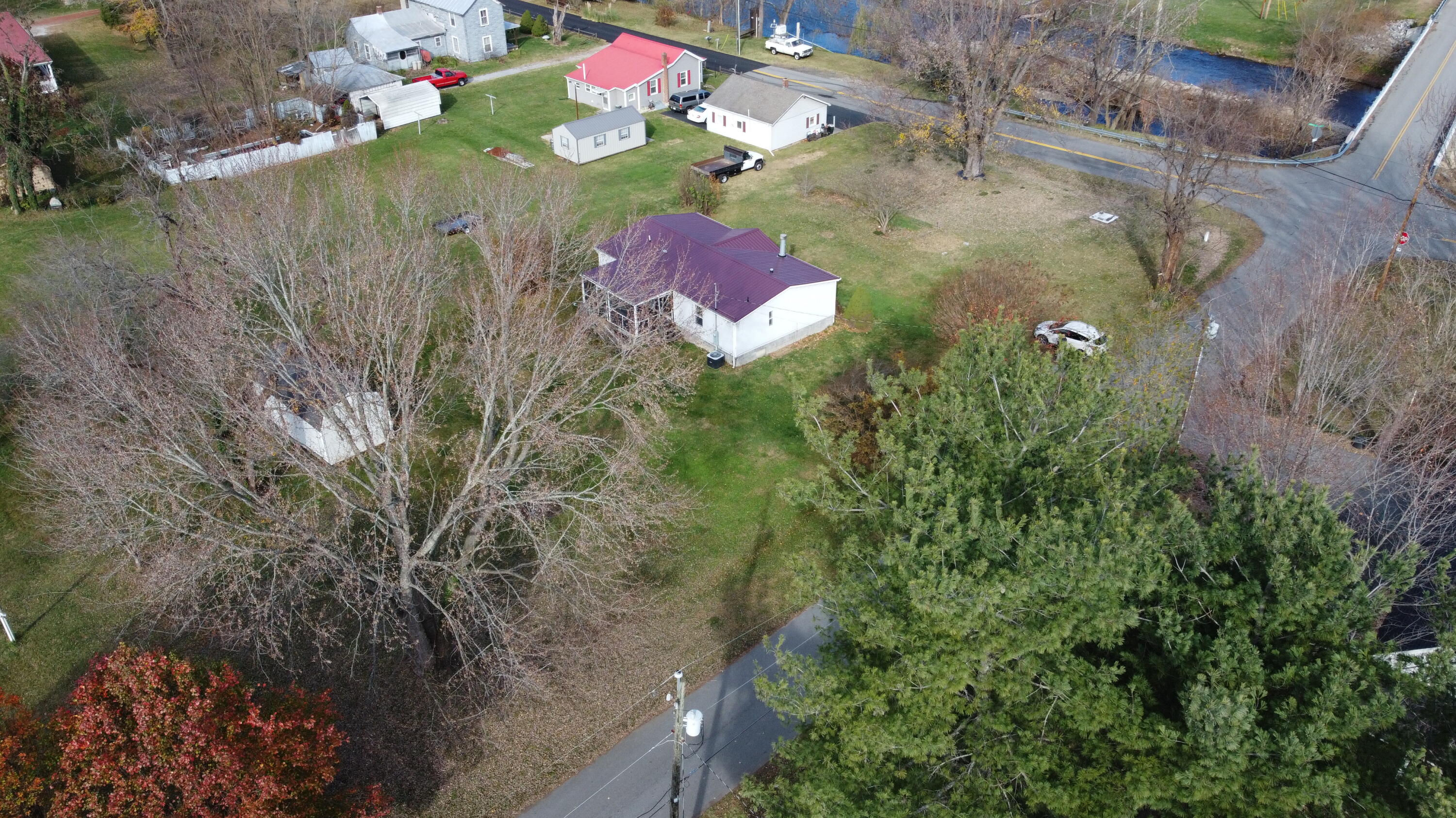 2429 Wells St, Elliston, Virginia image 3