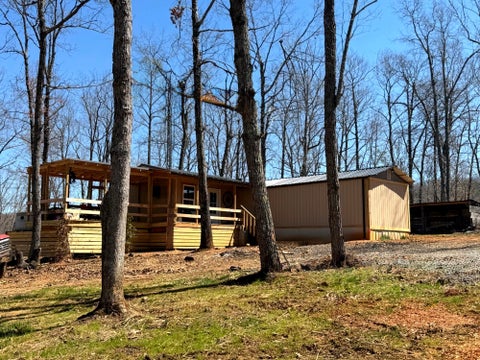 Mobile Home For Sale - 1419 Parkwood Ct<br/> Huddleston, VA 24104