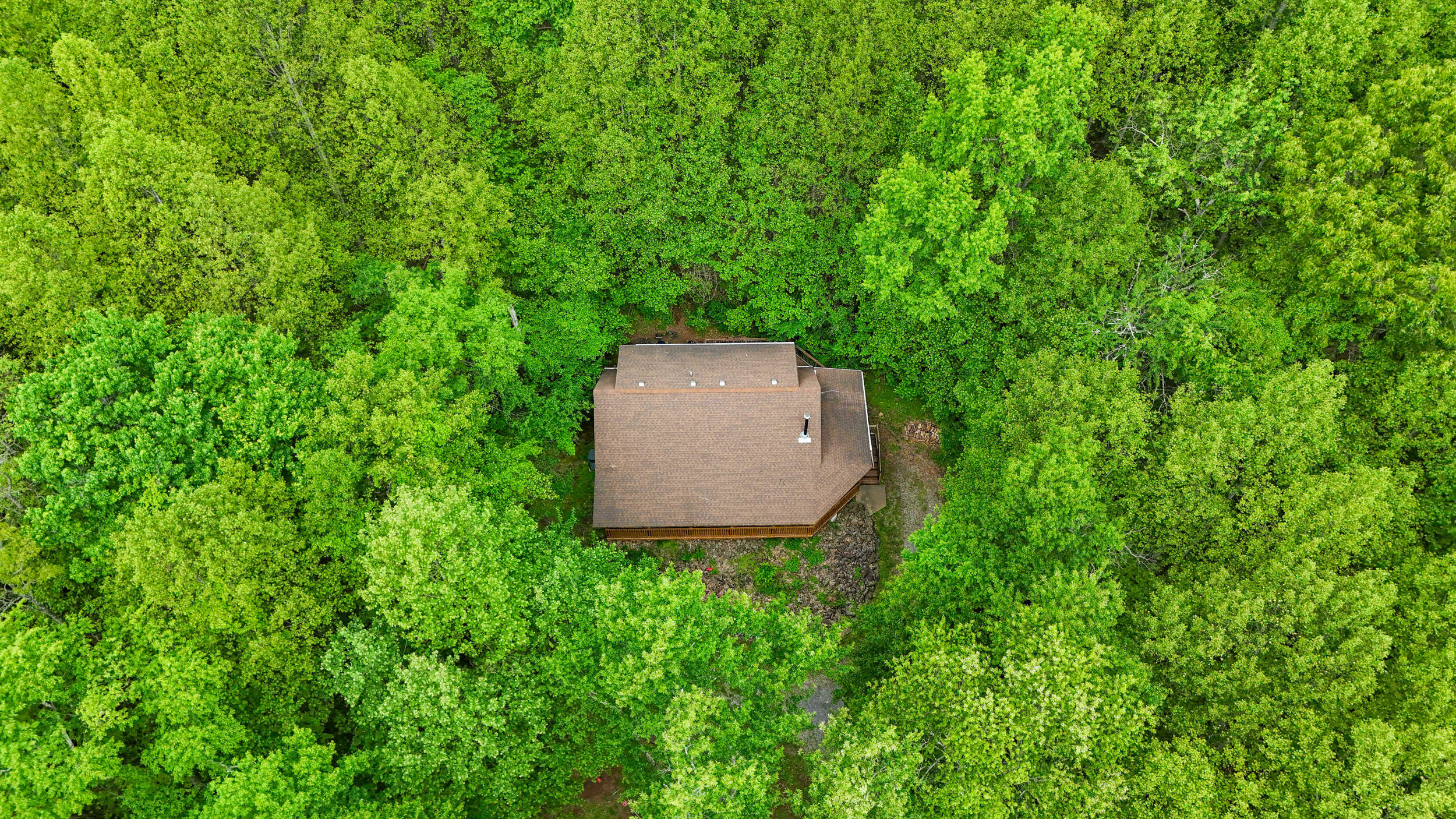 1539 Wheats Valley Rd, Bedford, Ohio image 36