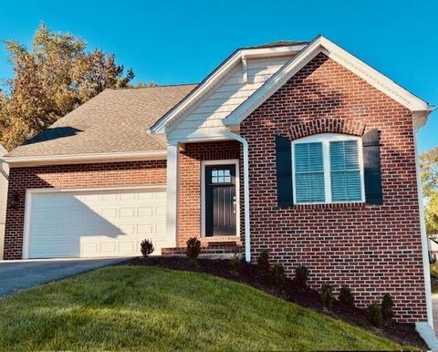 Photo of 562 Dillard RD SW, Roanoke, VA 24014 (MLS # 921619)