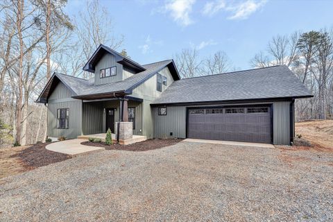 Homes For Sale - 103 Bluff Ct<br/> Moneta, VA 24121