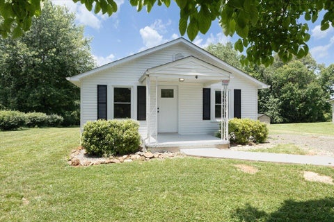 Photo of 4 Chigger Ridge LN, Rocky Mount, VA 24151 (MLS # 928487)