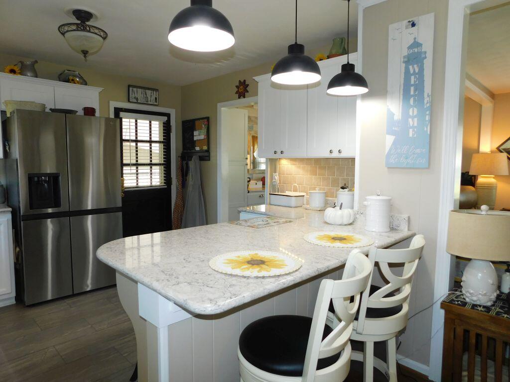 Roanoke, Virginia 24019, United States, 4 Bedrooms Bedrooms, ,3 BathroomsBathrooms,Residential,Pending,80445