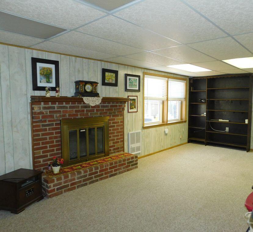 Roanoke, Virginia 24019, United States, 4 Bedrooms Bedrooms, ,3 BathroomsBathrooms,Residential,Pending,80445