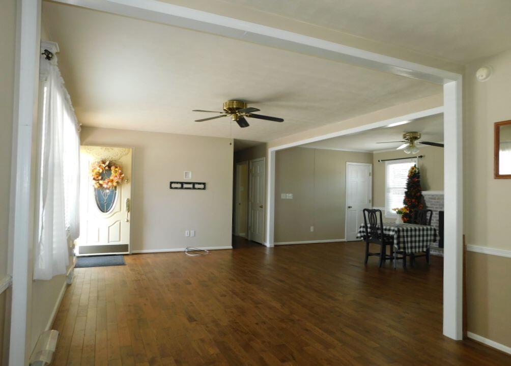 Roanoke, Virginia 24019, United States, 4 Bedrooms Bedrooms, ,3 BathroomsBathrooms,Residential,Pending,80445