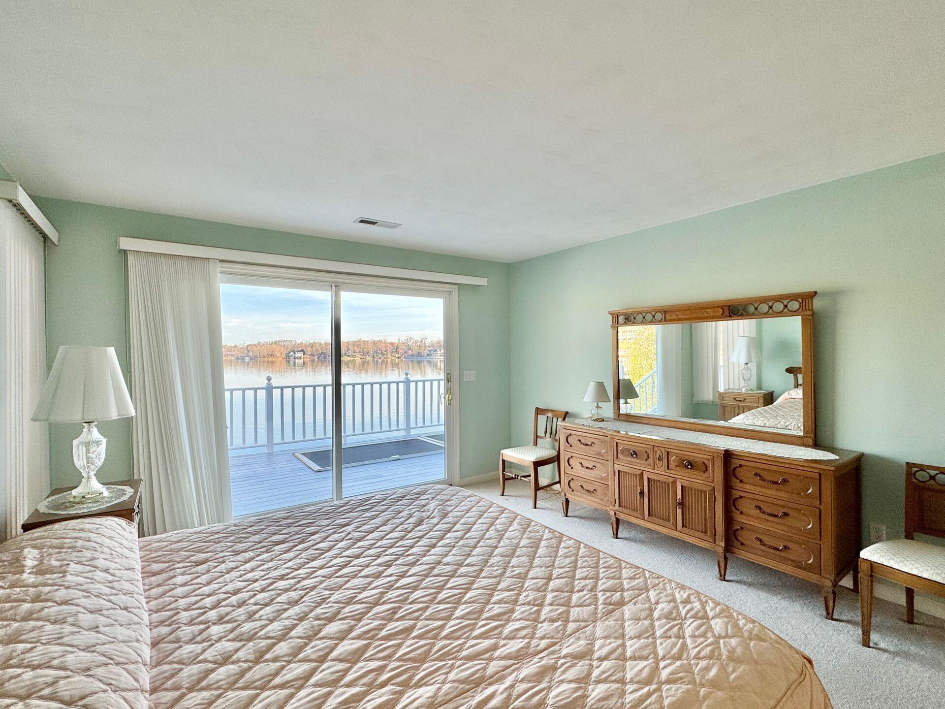 264 Riverbay Dr, Moneta, Virginia image 37