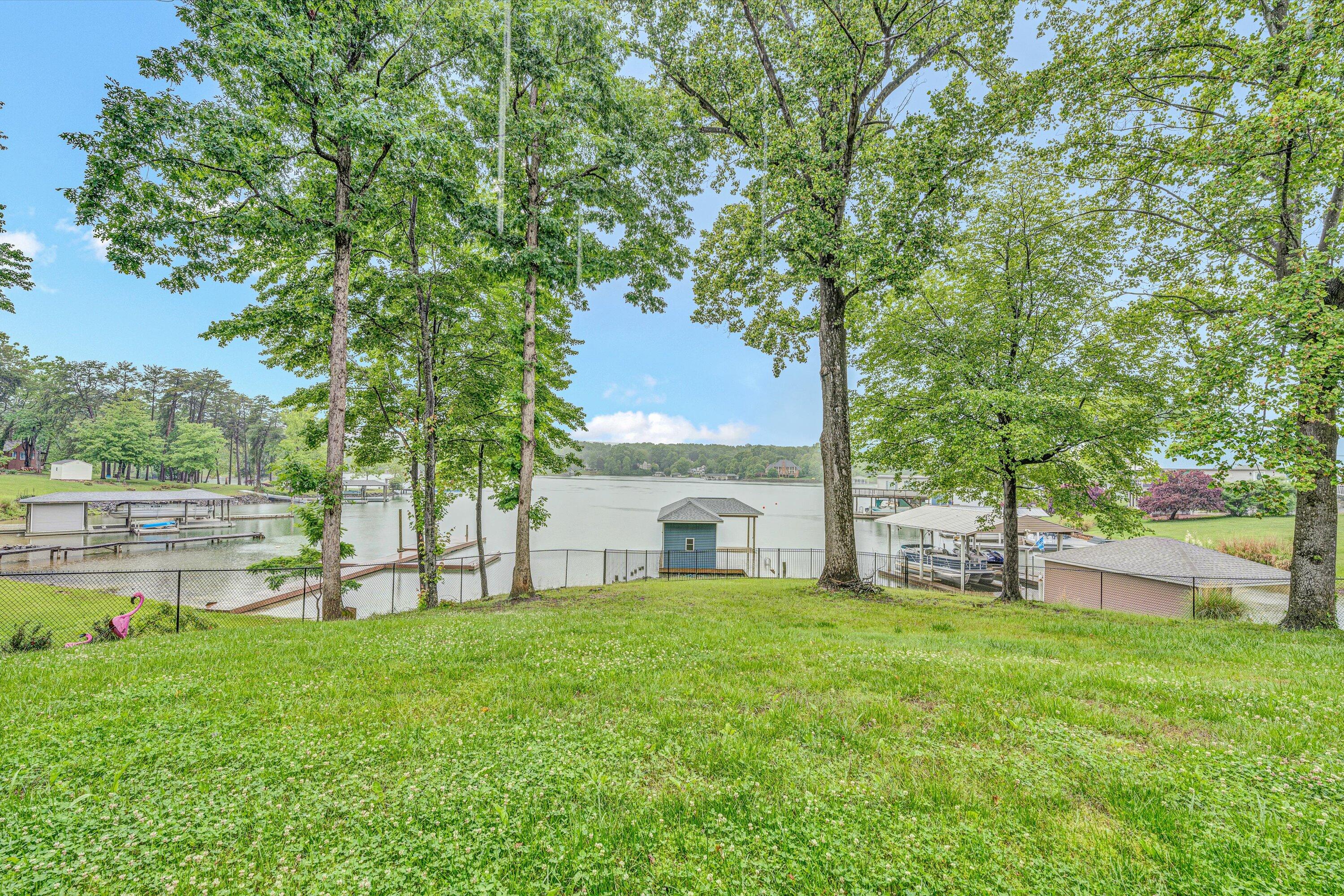 219 Emerald Point Pt, Penhook, Virginia image 38