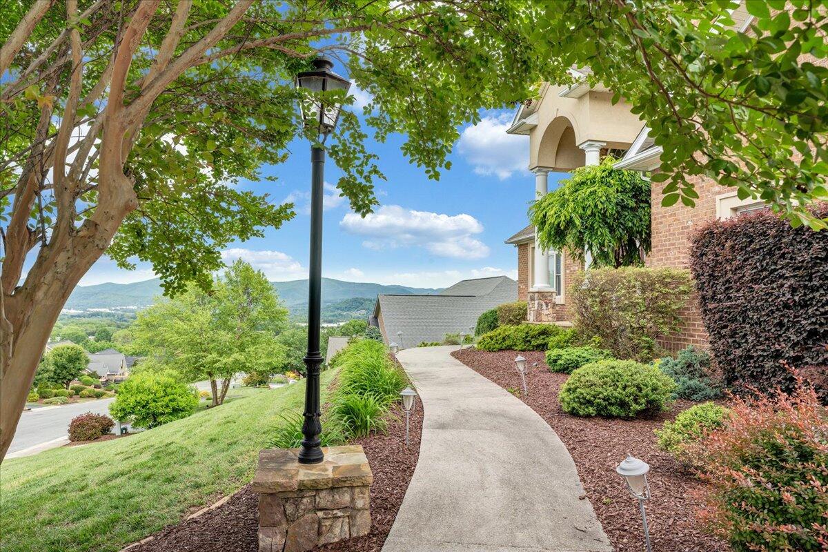 415 Stoneledge Dr, Roanoke, Virginia image 7