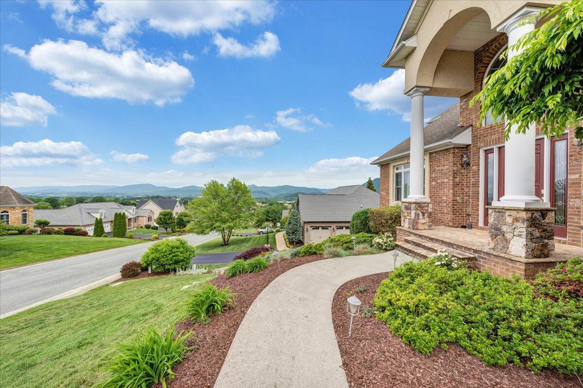 415 Stoneledge Dr, Roanoke, Virginia image 8