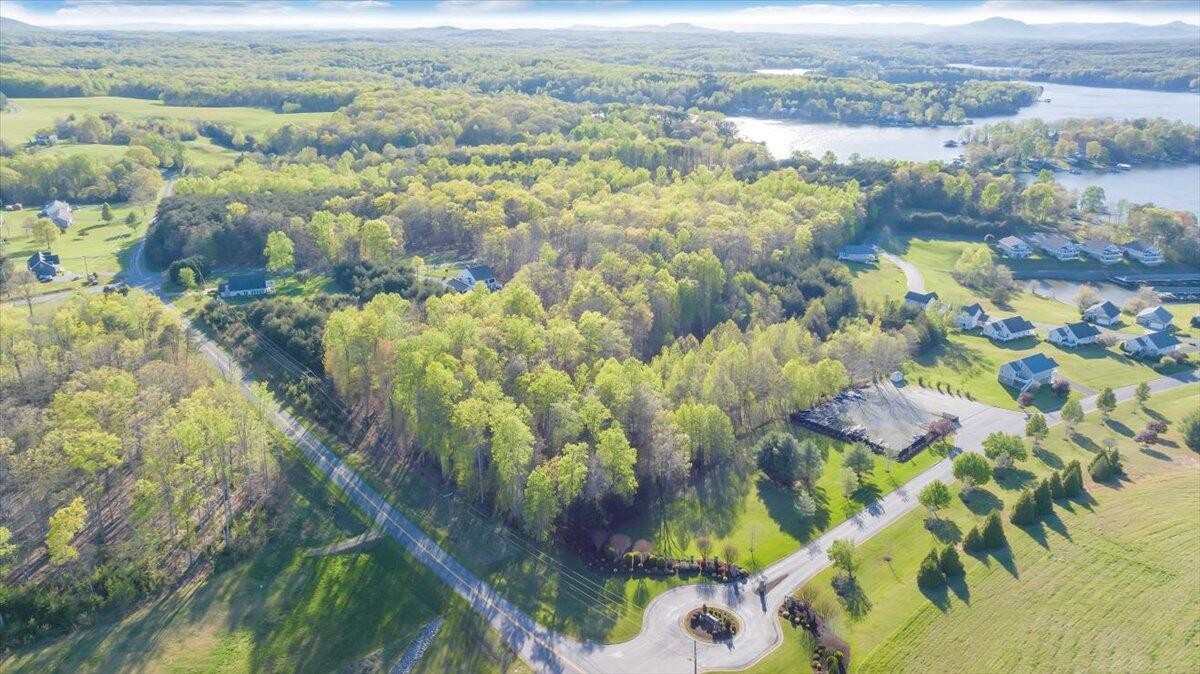 1400 Dillards Hill Rd, Union Hall, Virginia image 9