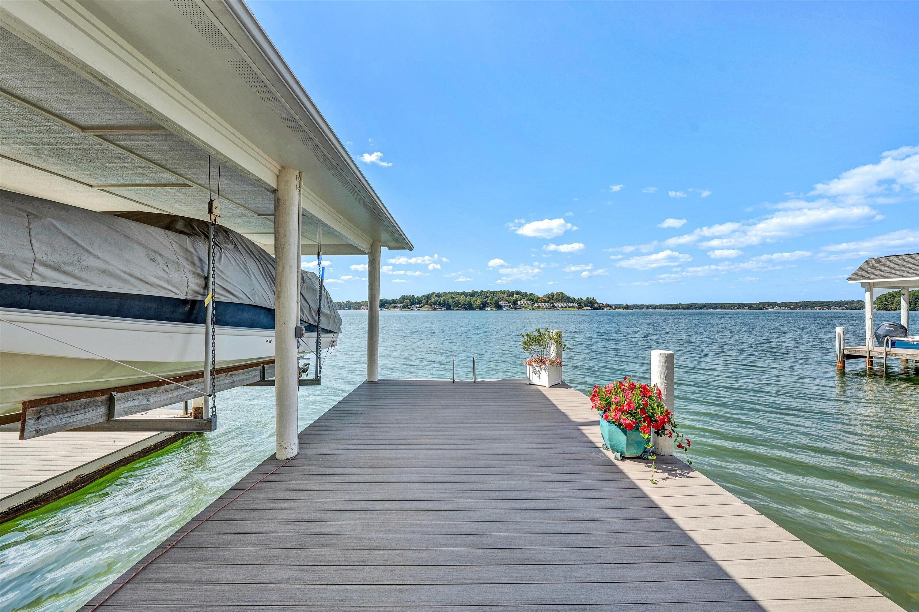 Penhook, Virginia 24137, United States, 4 Bedrooms Bedrooms, ,5 BathroomsBathrooms,Residential,Active,89026