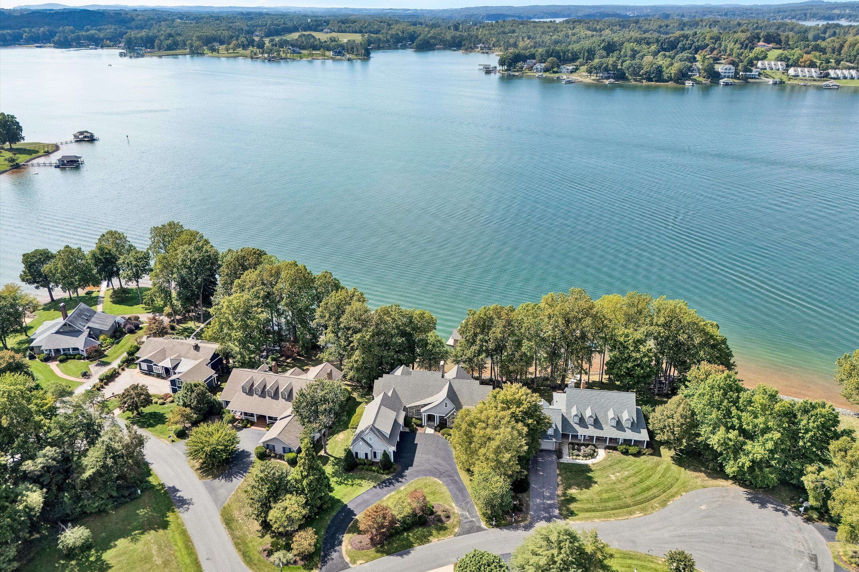 Penhook, Virginia 24137, United States, 4 Bedrooms Bedrooms, ,5 BathroomsBathrooms,Residential,Active,89026