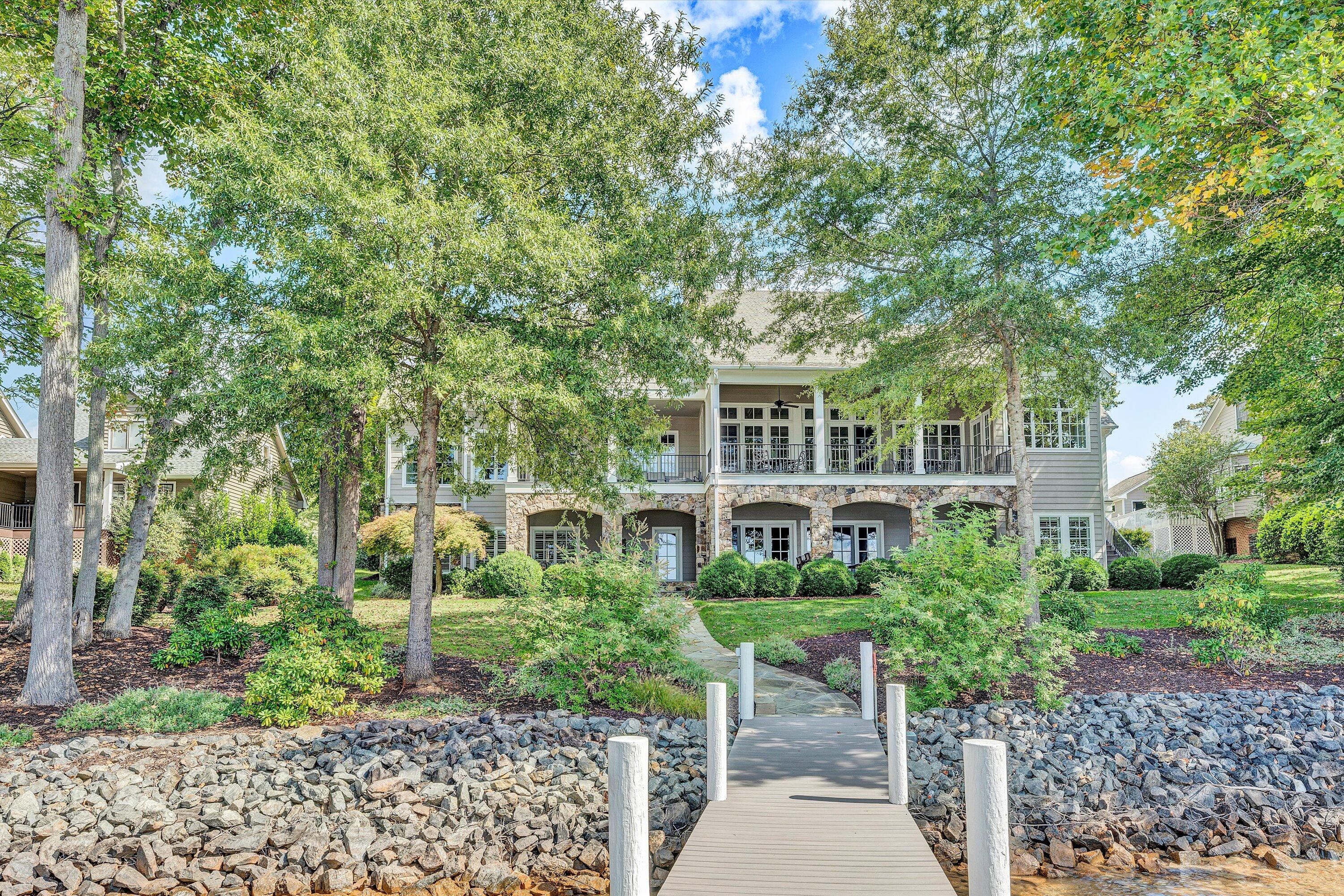 Penhook, Virginia 24137, United States, 4 Bedrooms Bedrooms, ,5 BathroomsBathrooms,Residential,Active,89026