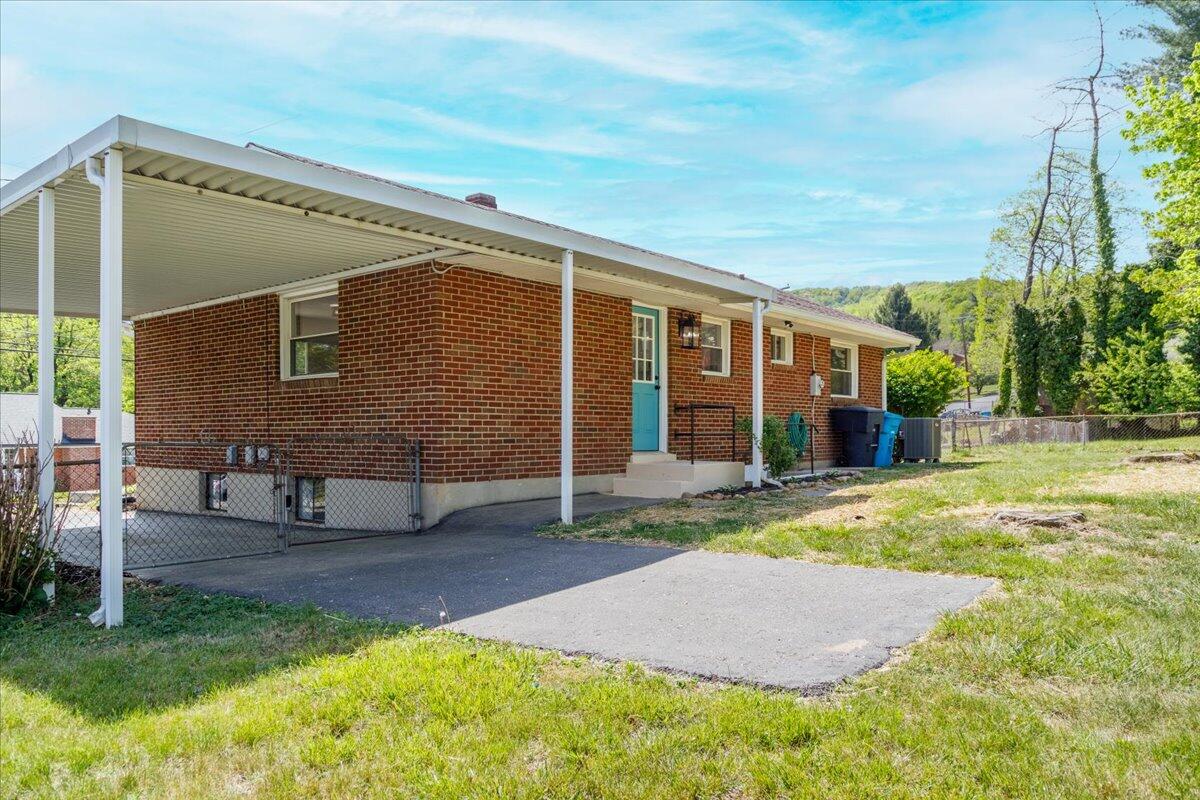 1124 Hartsook Blvd, Roanoke, Virginia image 24