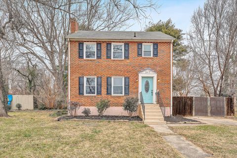 Photo of 2819 Kennedy ST NE, Roanoke, VA 24012 (MLS # 923693)