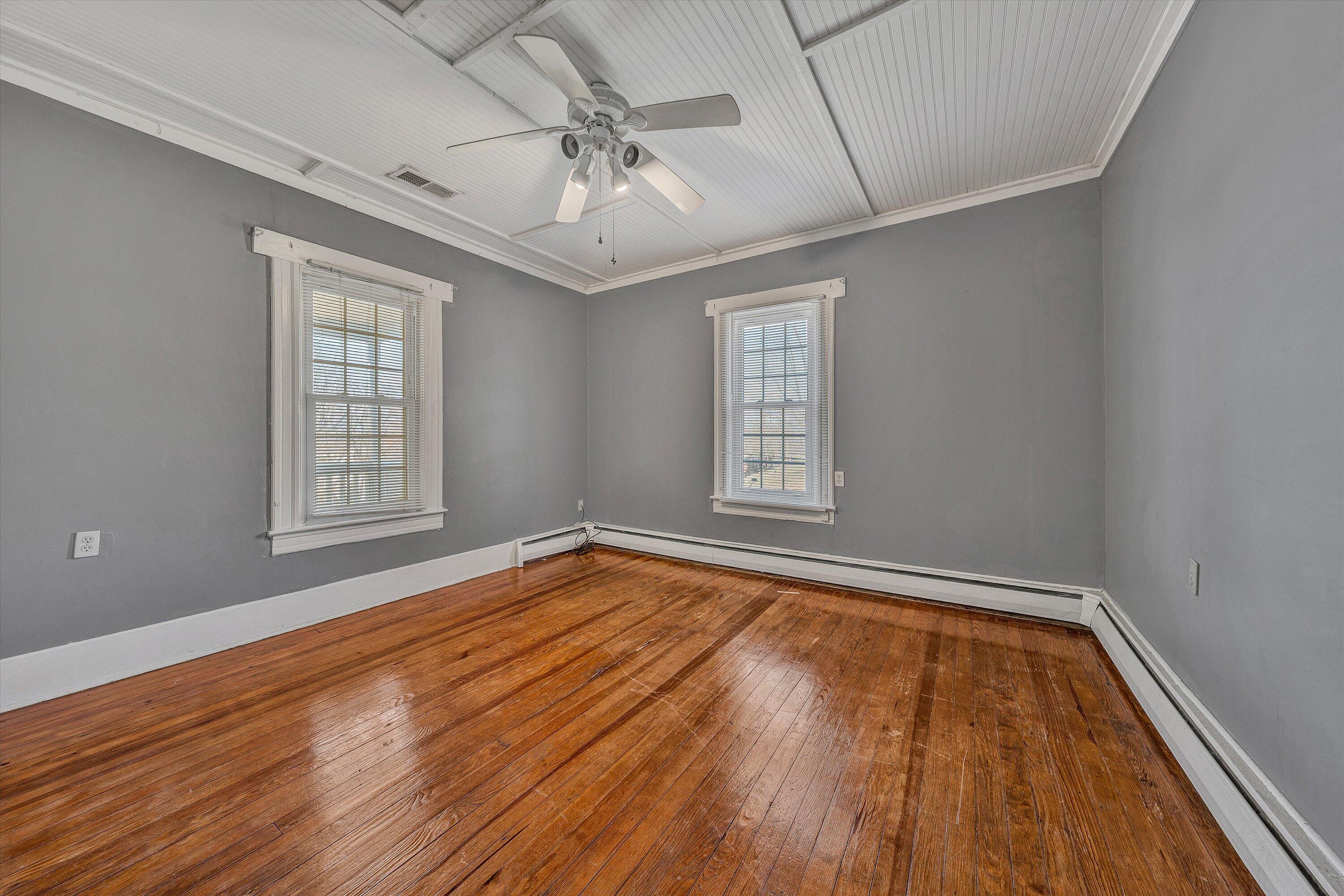 520 Chestnut St, Vinton, Virginia image 14