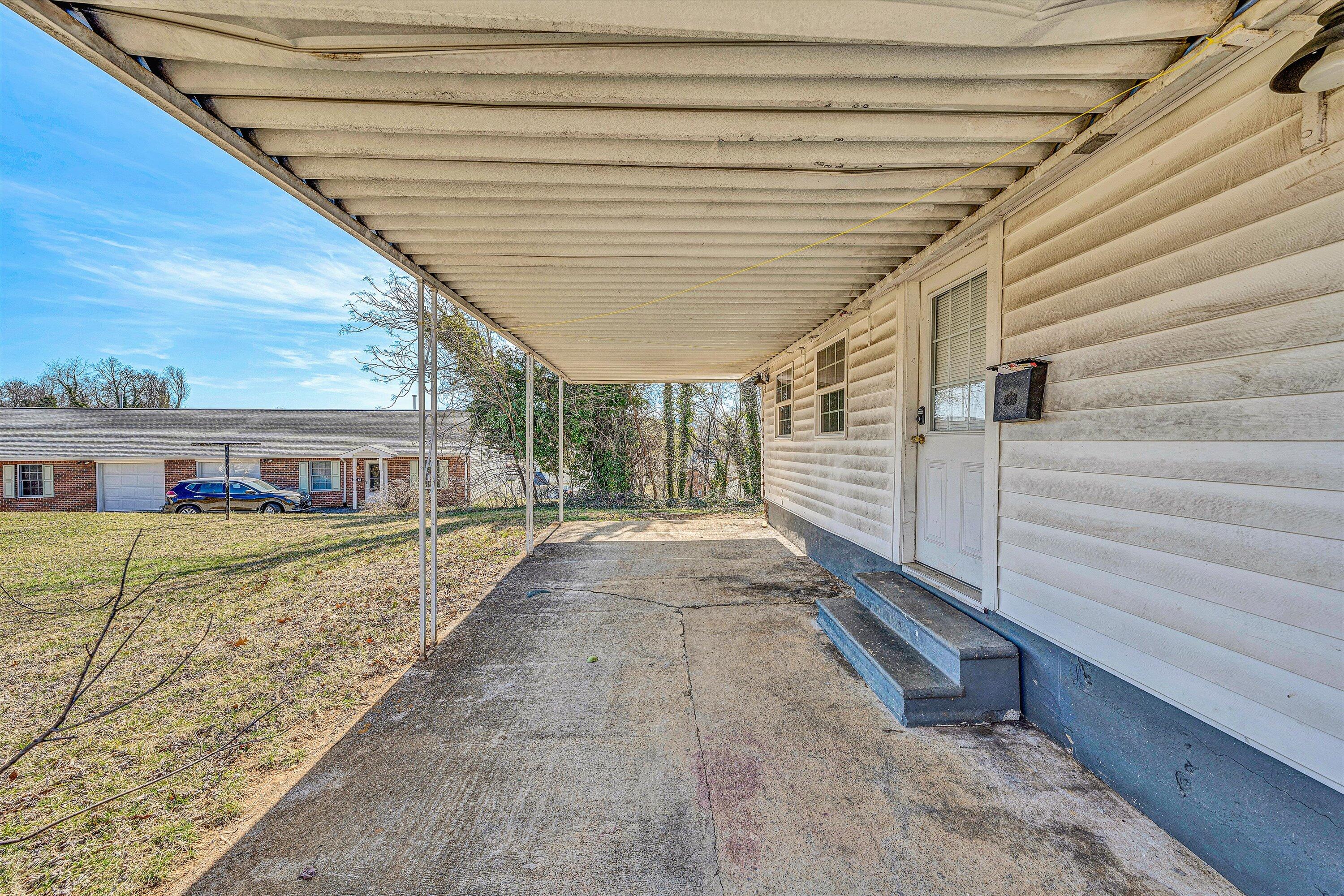 520 Chestnut St, Vinton, Virginia image 16