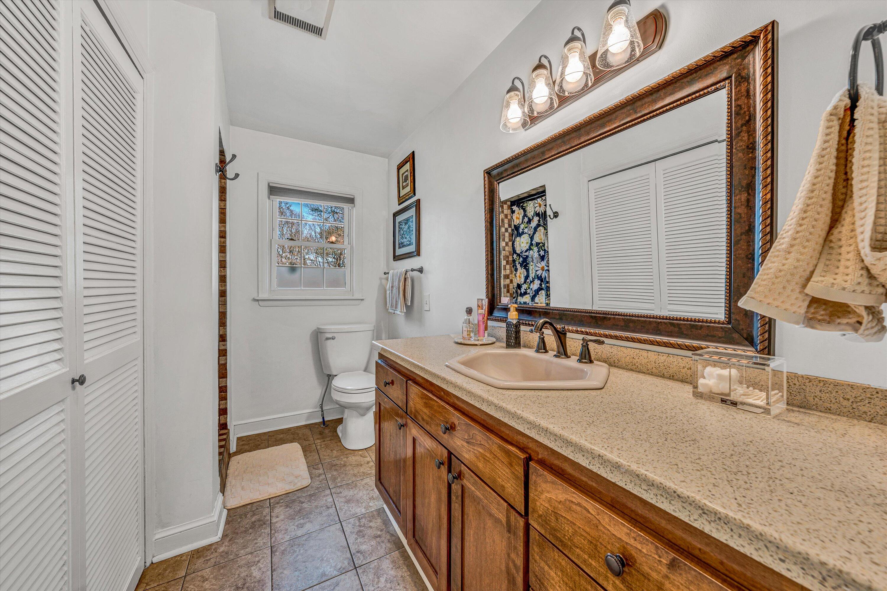 3717 Dogwood Ln, Roanoke, Virginia image 23