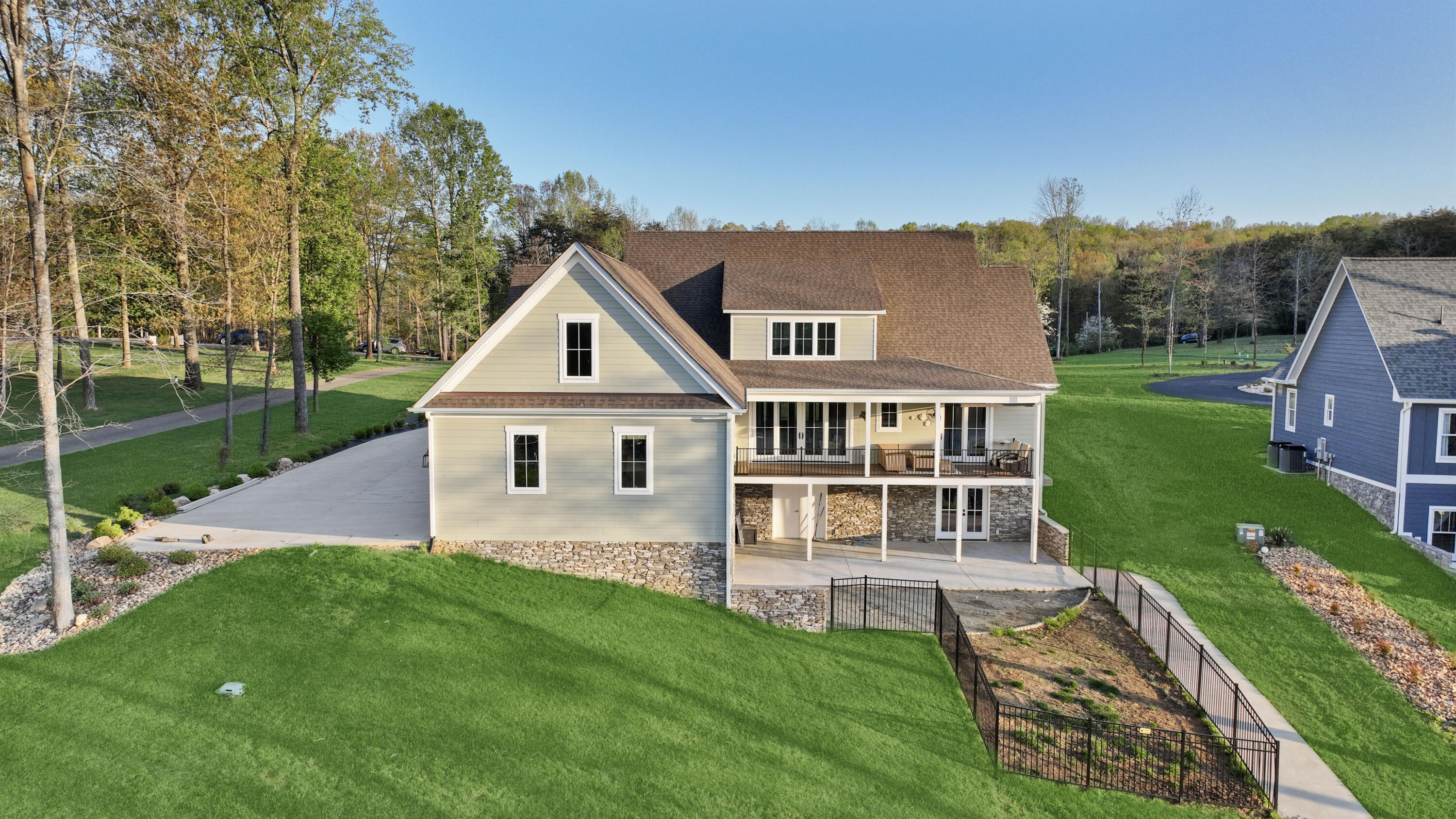 383 Strawberry Banks Dr, Moneta, Virginia image 4