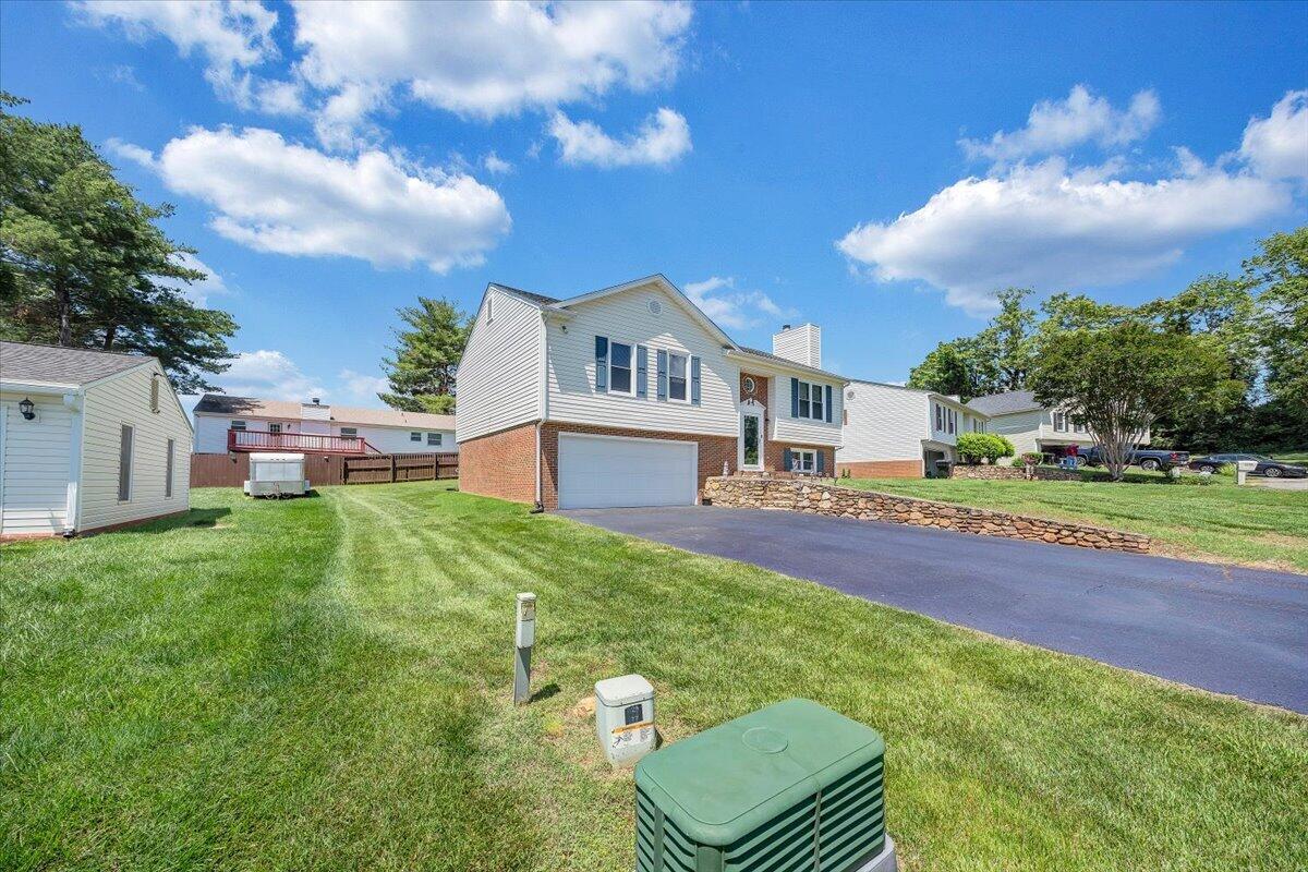 6032 Old Manor Ct, Roanoke, Virginia image 43