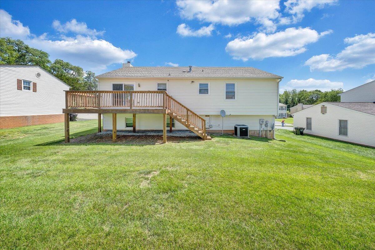 6032 Old Manor Ct, Roanoke, Virginia image 3