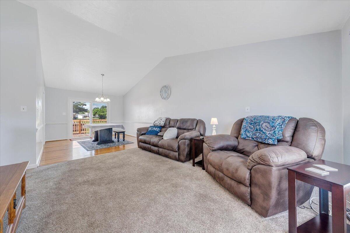 6032 Old Manor Ct, Roanoke, Virginia image 5