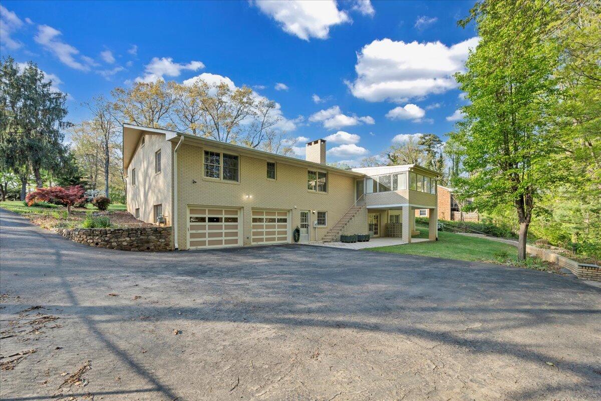 5241 North Spring Dr, Roanoke, Virginia image 8