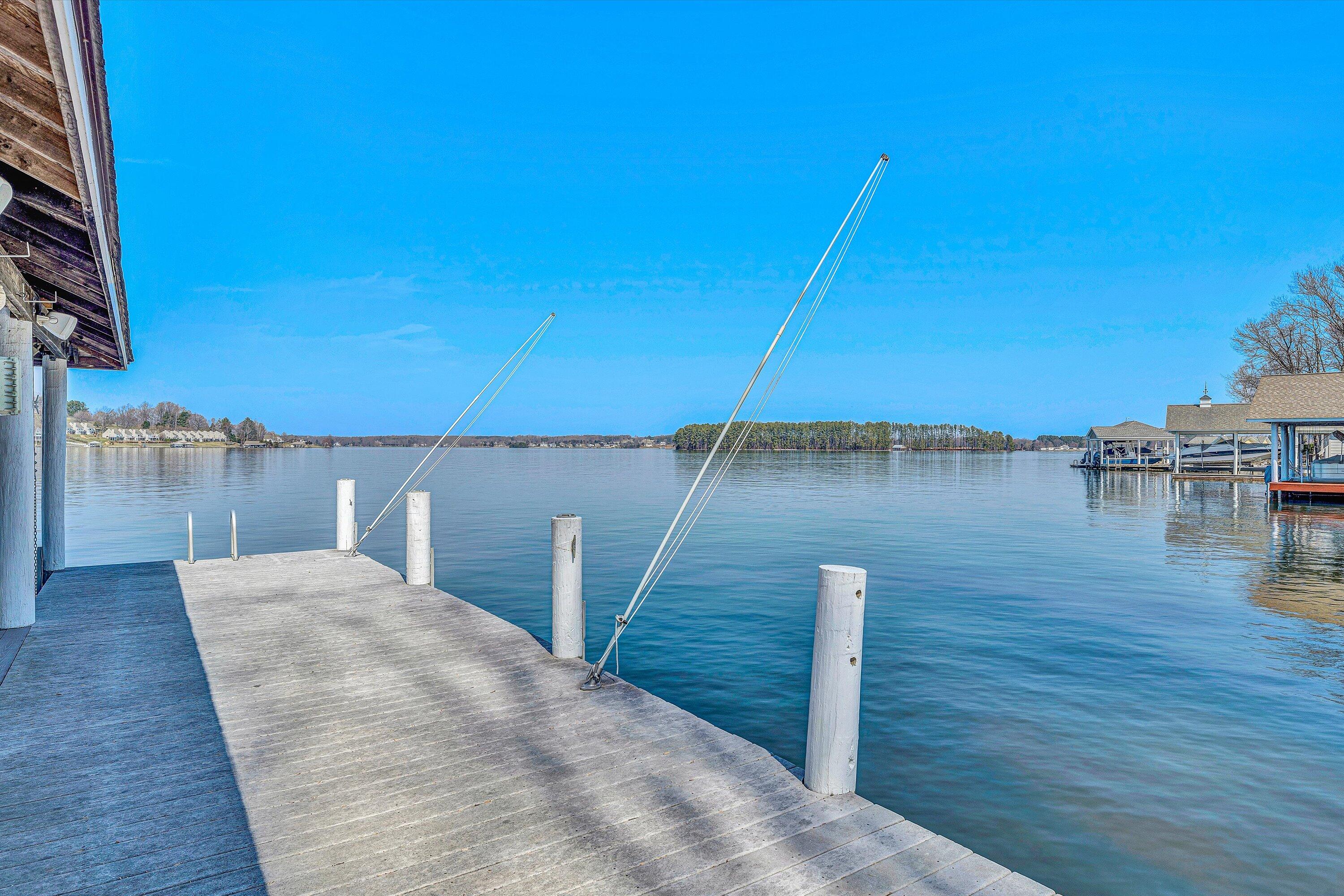 Penhook, Virginia 24137, United States, 6 Bedrooms Bedrooms, ,4 BathroomsBathrooms,Residential,Active,91712