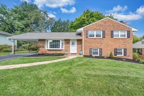 Homes For Sale - 3431 Ashmeade Dr<br/> Roanoke, VA 24018