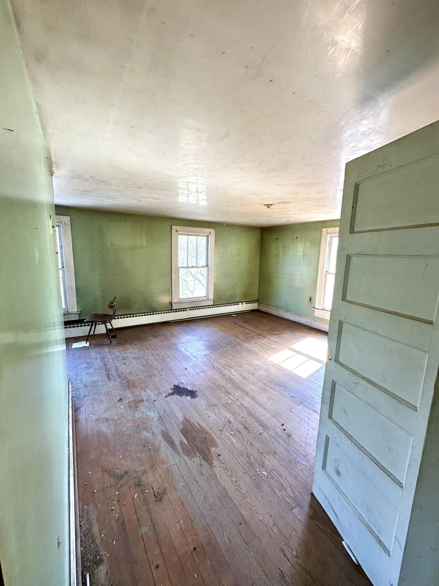 598 S Memorial Blvd, Martinsville, Virginia image 11