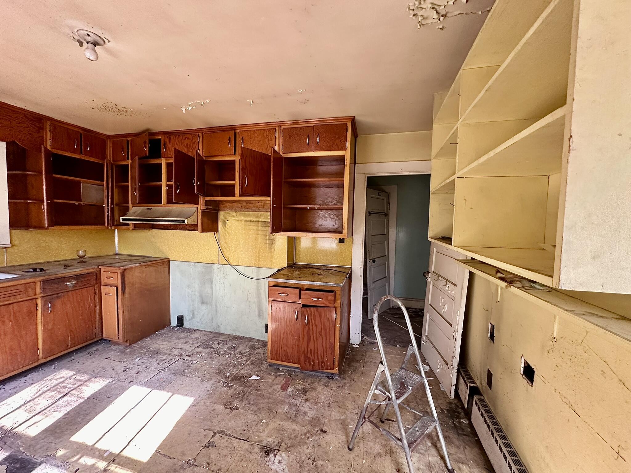 598 S Memorial Blvd, Martinsville, Virginia image 7