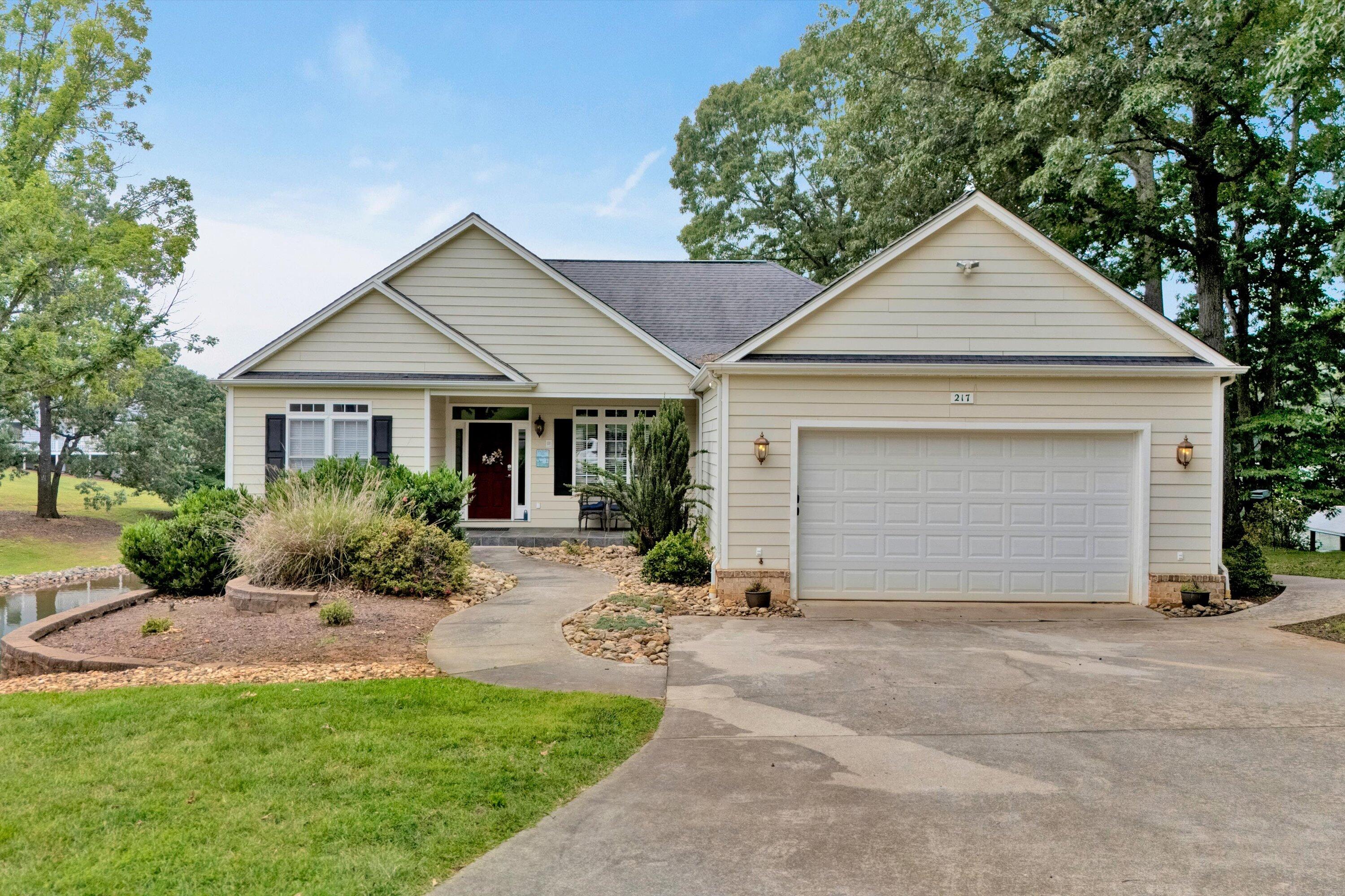 217 Shamrock Ct, Huddleston, Ohio image 1