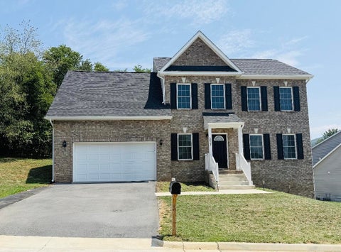 Homes For Sale - 2023 Heys Ln<br/> Roanoke County, Vinton, VA 24179