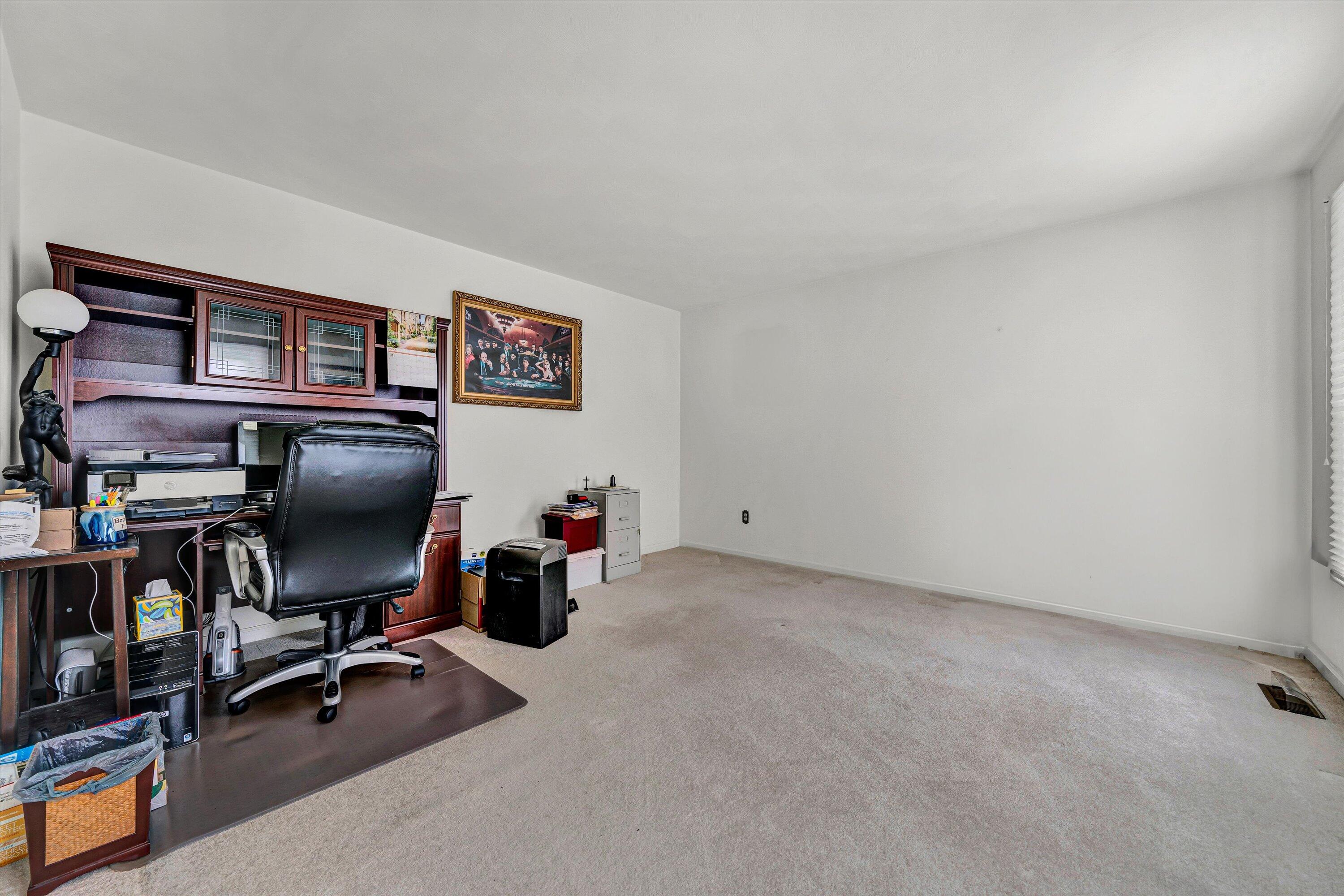 72 Windsor Ct, Roanoke, Virginia image 4