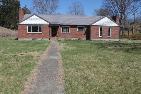 Photo of 1596 Fort Chiswell RD, Max Meadows, VA 24360 (MLS # 926198)