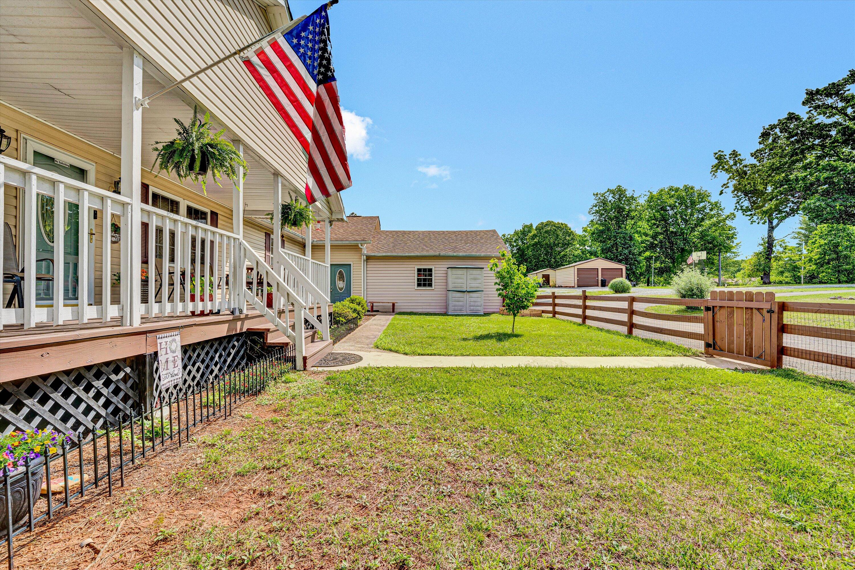5461 Meadors Spur Rd, Moneta, Virginia image 4