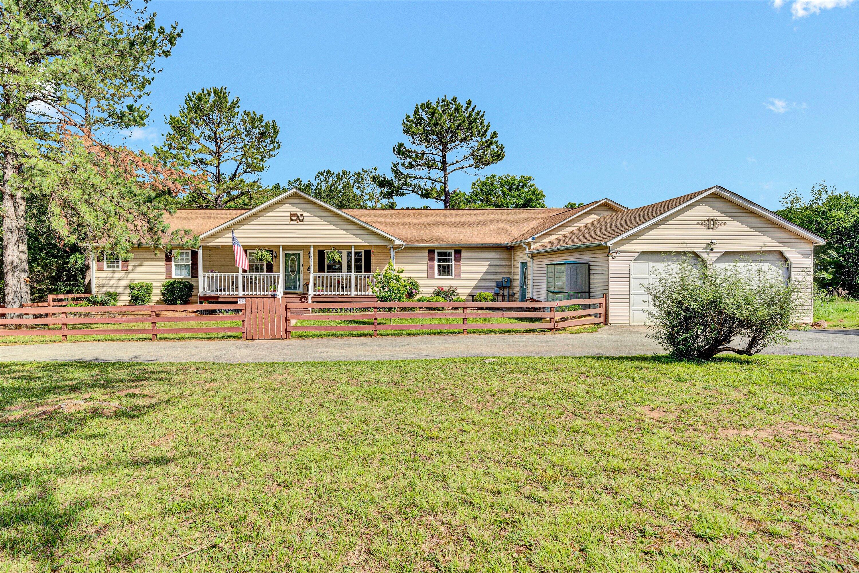5461 Meadors Spur Rd, Moneta, Virginia image 1