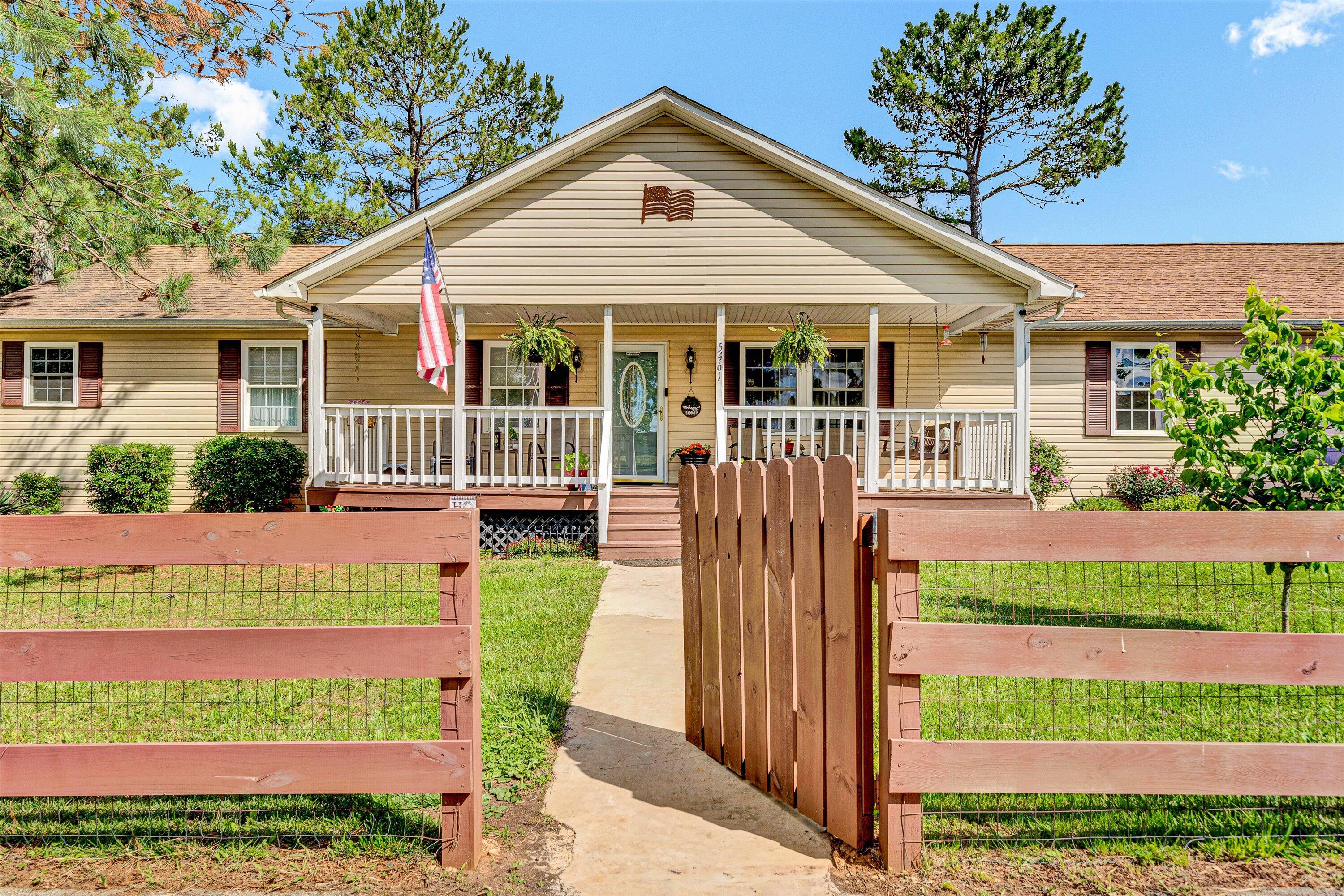 5461 Meadors Spur Rd, Moneta, Virginia image 3