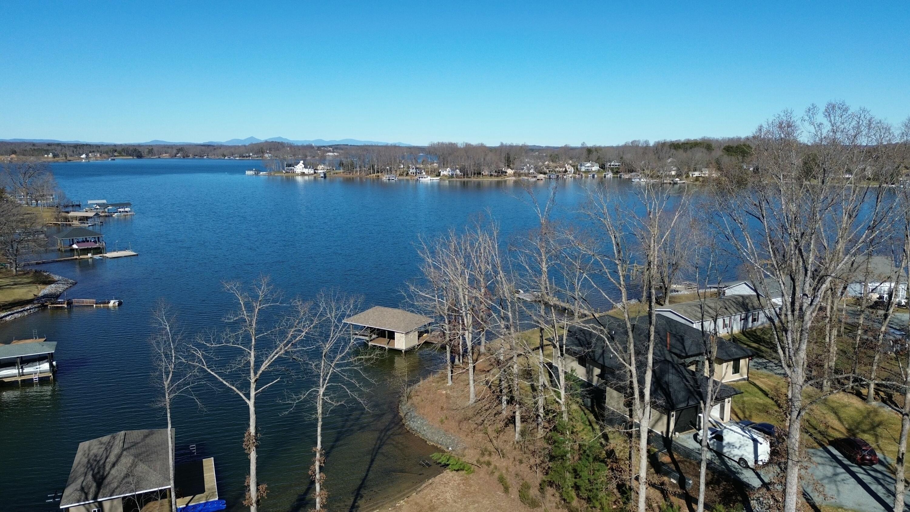 40 Big Cove Dr, Penhook, Virginia image 3