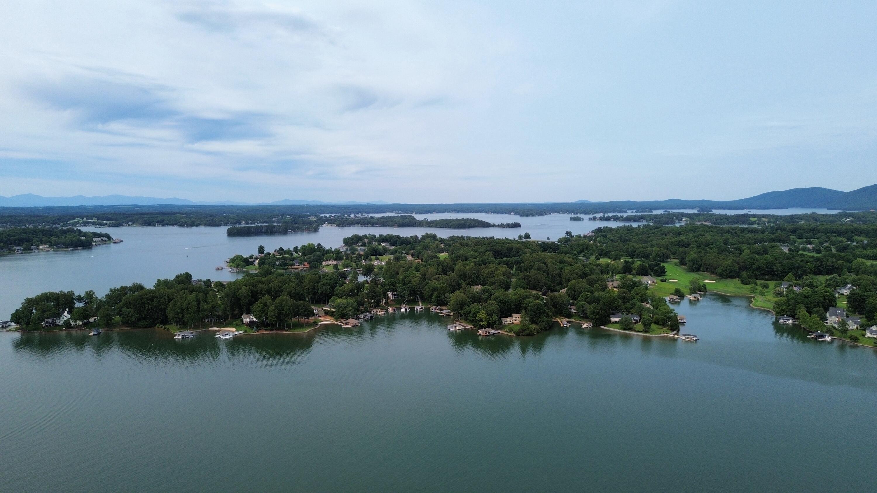 40 Big Cove Dr, Penhook, Virginia image 2