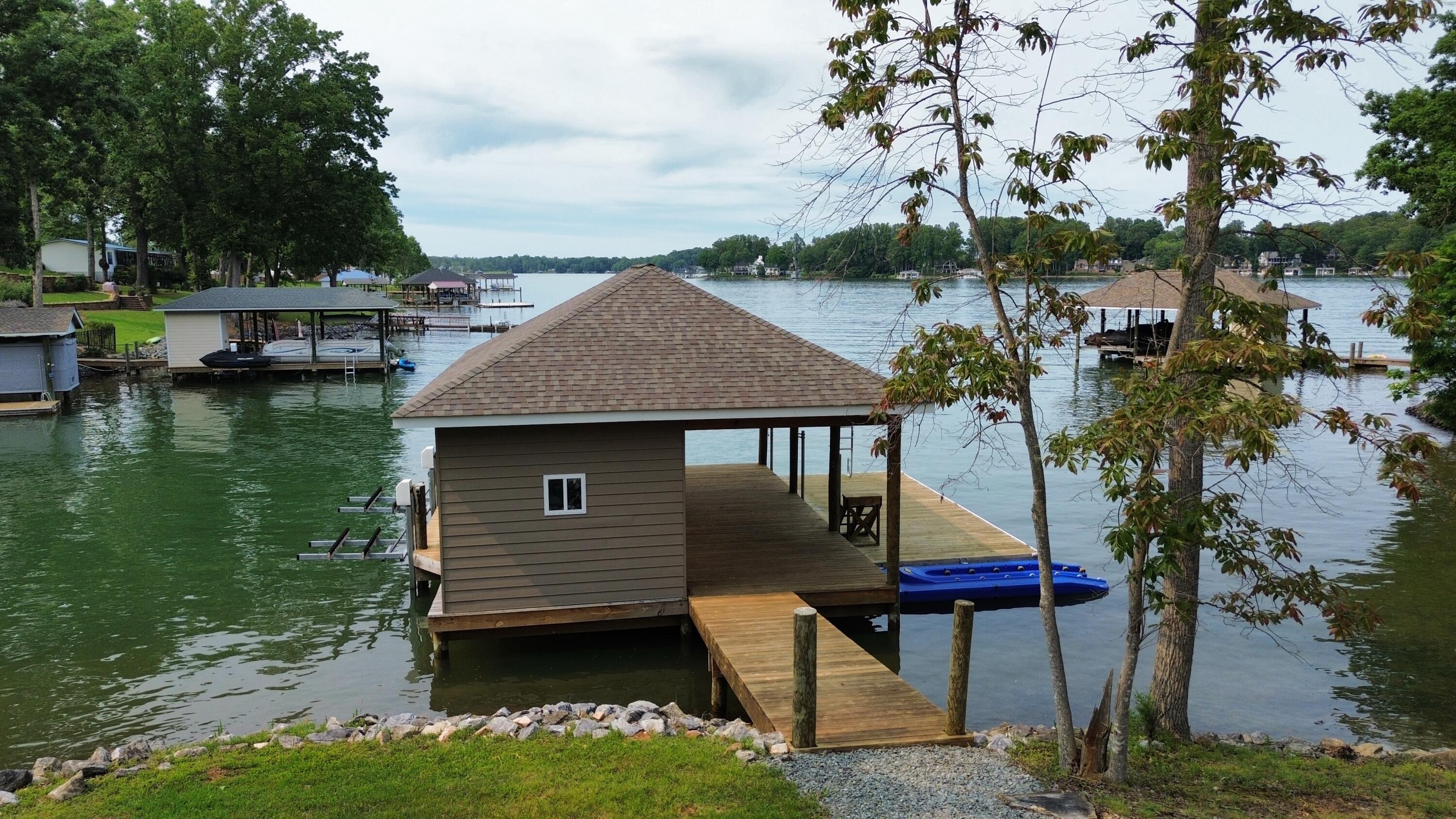 40 Big Cove Dr, Penhook, Virginia image 4