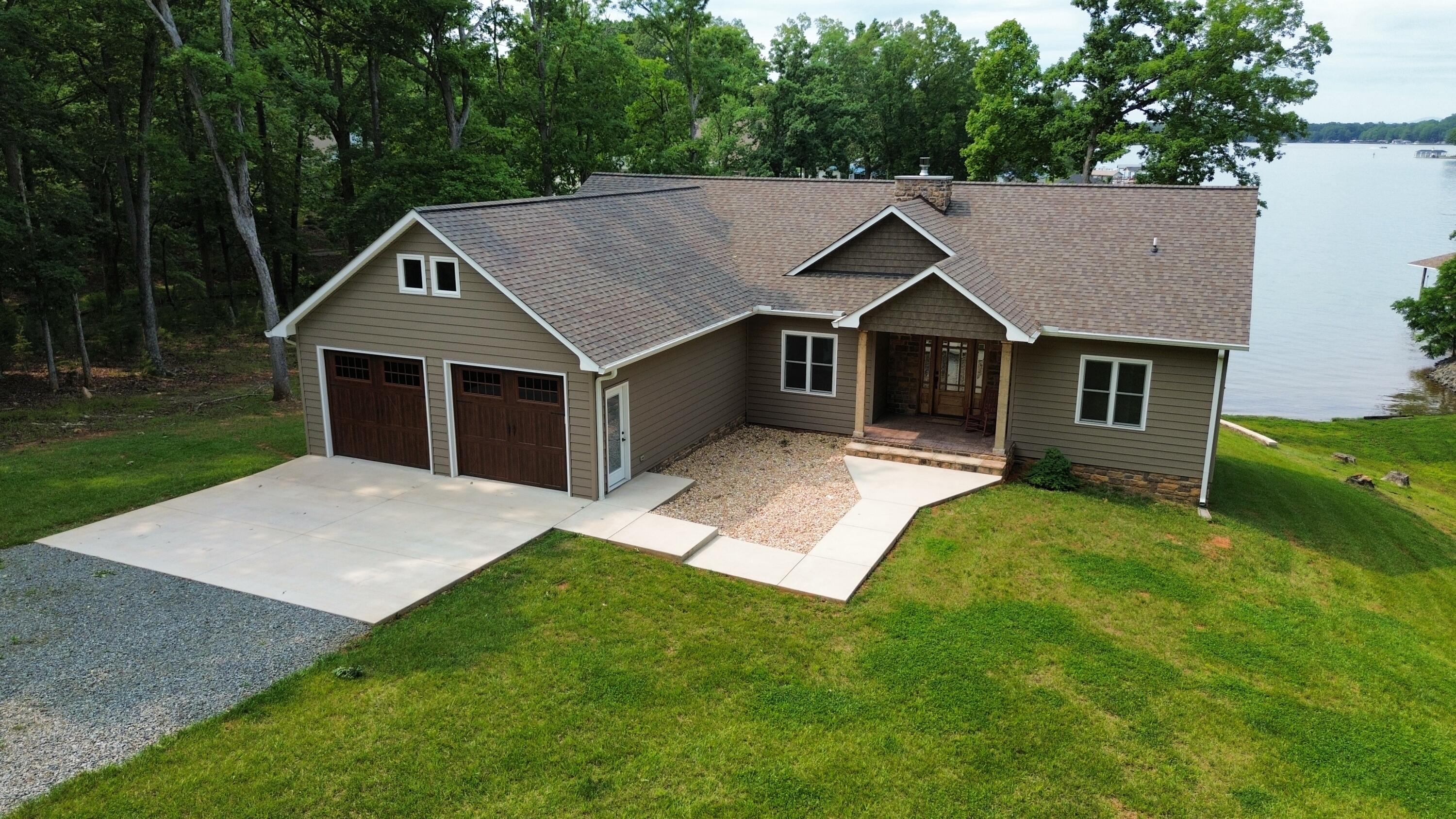 40 Big Cove Dr, Penhook, Virginia image 1