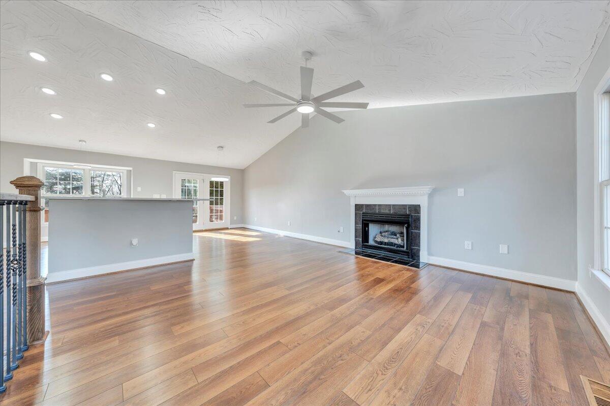 1510 Navigation Point Pt, Goodview, Virginia image 9